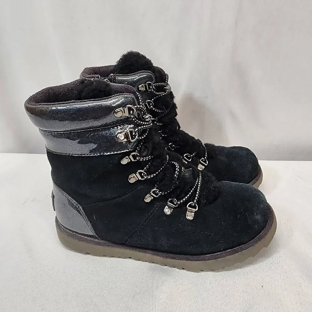 UGG 1019703K  Viki Patent Leather Girls BLACK SHEEPSKIN Boots Size 4 winter